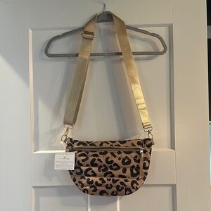 Chic Leopard Print Crossbody Bag with Gold Strap